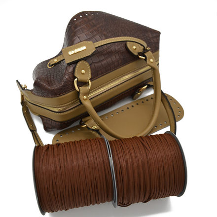 Picture of Kit Mirsini Brown Crocodile with Zipper, Two Handles and 600gr Tripolino Cord Yarn, Brown