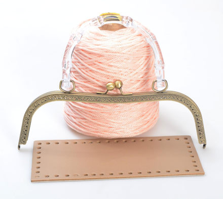 Picture of Kit Vintage Frame 27cm with Transparent Handle, Eco Leather Base, Powder Pink Big Cordino Cord Yarn