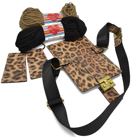 Picture of Kit Waist Bag Fever, Baby Leopard with Side Panels and Adjustable Strap with 200gr Hearts Cord Yarn