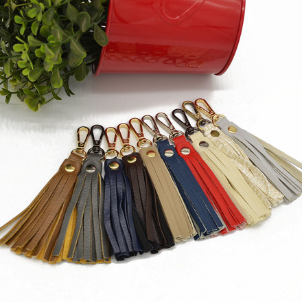 Picture of Tassel, 10cm with Metal Hook